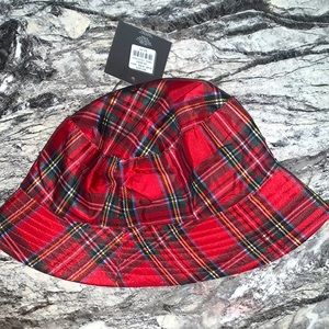 Flannel bucket hat